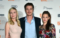 Kristen Stewart avec les acteurs Kirsten Dunst et Garrett Hedlund au Festival du film de Toronto.