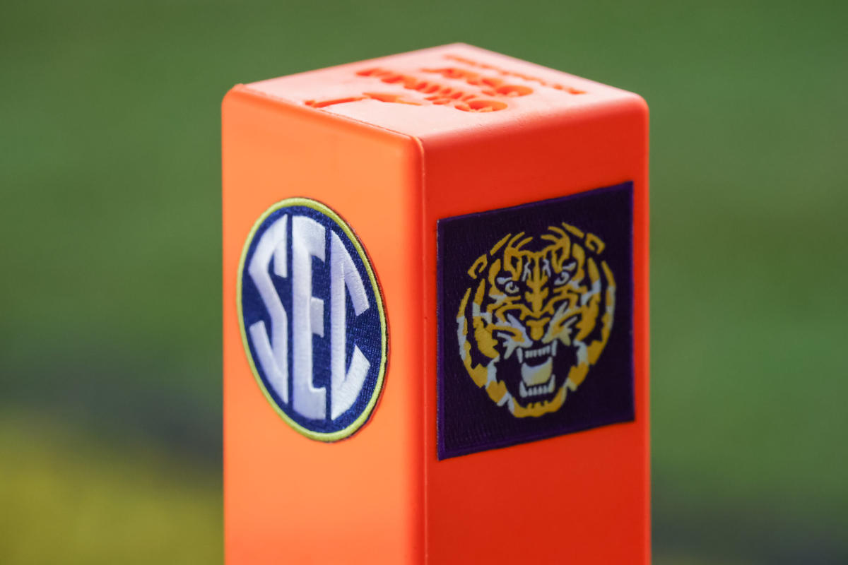 SEC Announces 2022 Football Schedule – LSU