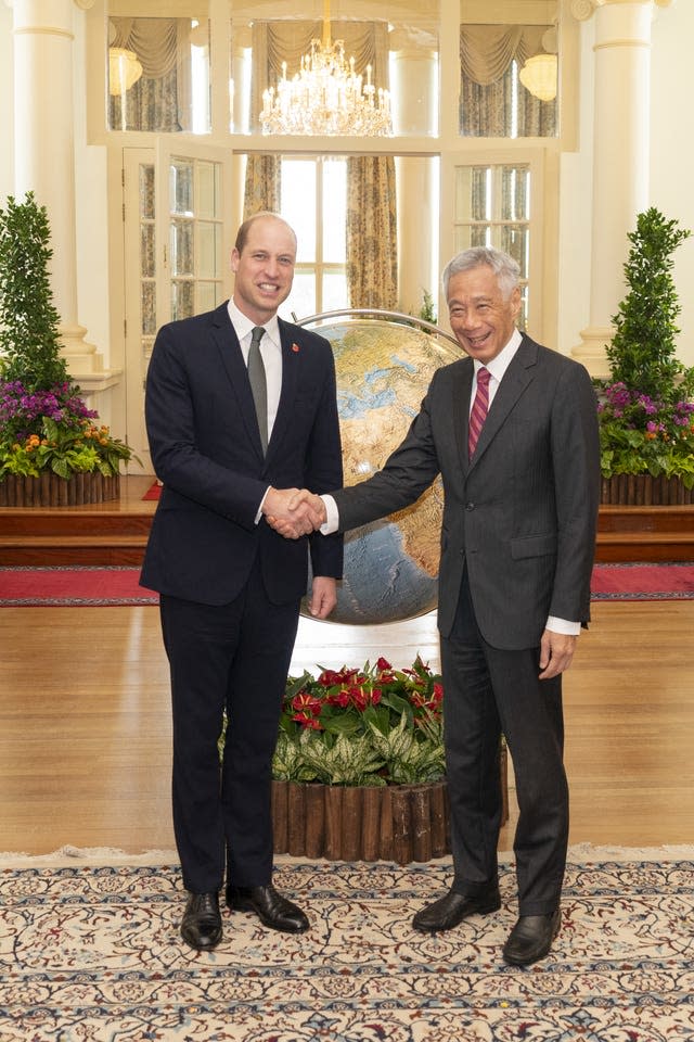 The Prince of Wales meets the Prime Minister of Singapore, Lee Hsien Loong. 