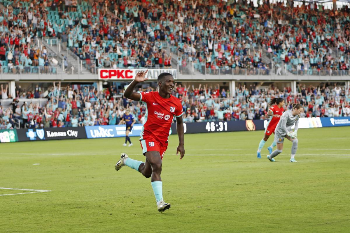 Temwa Chawinga equals stunning record to secure NWSL royalty status 👑