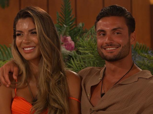 Love Island fans are rooting for Ekin-Su and Davide to win: 'Please can  these two get married