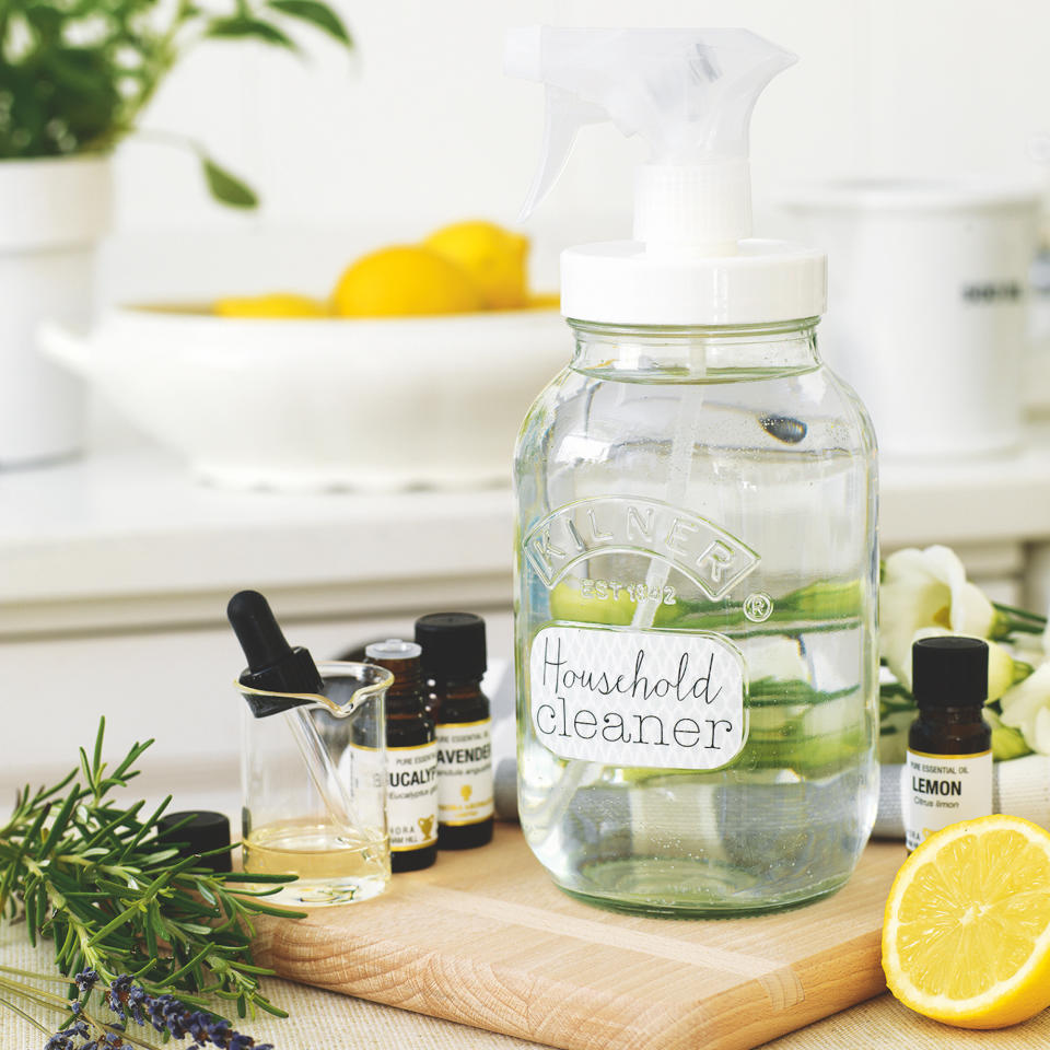 Homemade cleaning spray