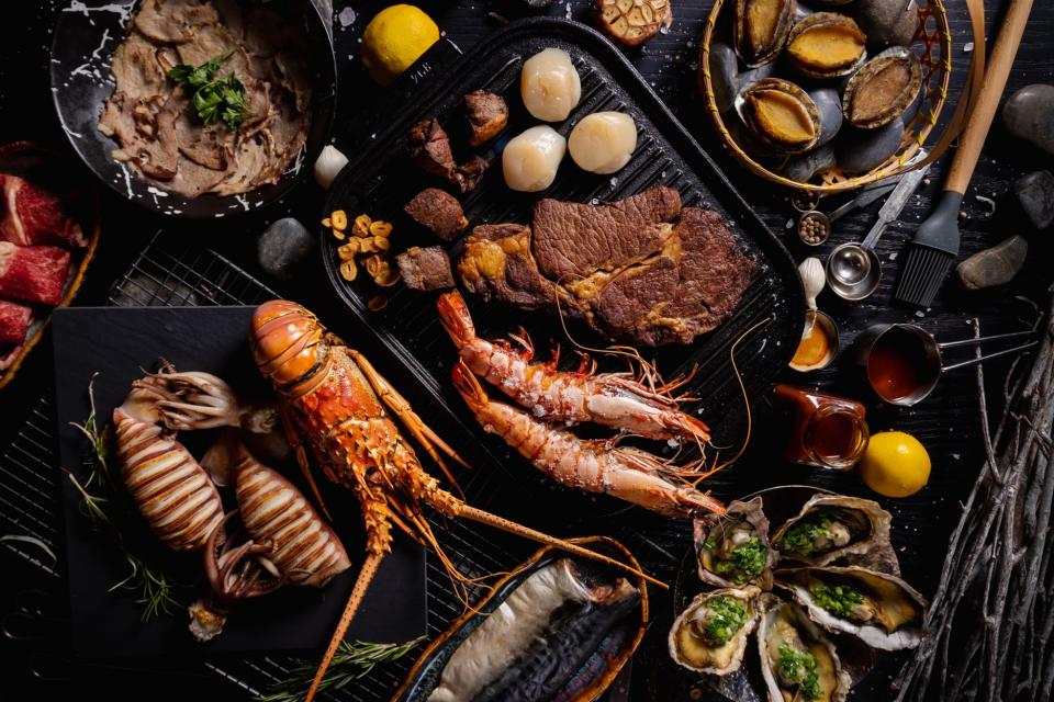 台南老爺行旅主打以燒肉搭配海鮮雙重享受的中秋烤肉組合