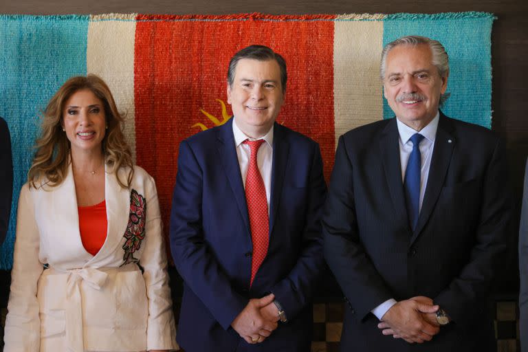 El presidente Alberto Fernández, en Santiago del Estero, escoltado por Ledesma Abdala y el gobernador Gerardo Zamora