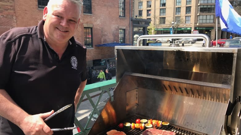 Fire up the grill: Toronto chefs dish on barbeque tips for long weekend