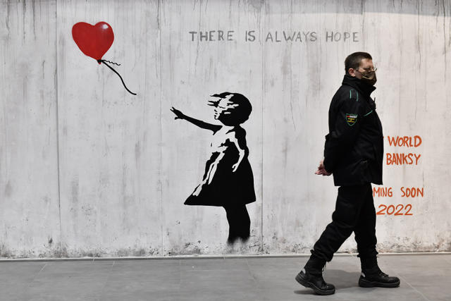 Banksy: Street artist ‘confirms’ first name in lost BBC interview (bbc.com)