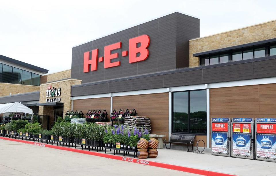 A ribbon cutting ceremony was held for the new Alliance H-E-B on Tuesday, April 9, 2024, in Fort Worth.