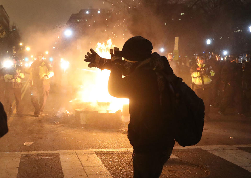 Anti-Trump inauguration protests break out in U.S.