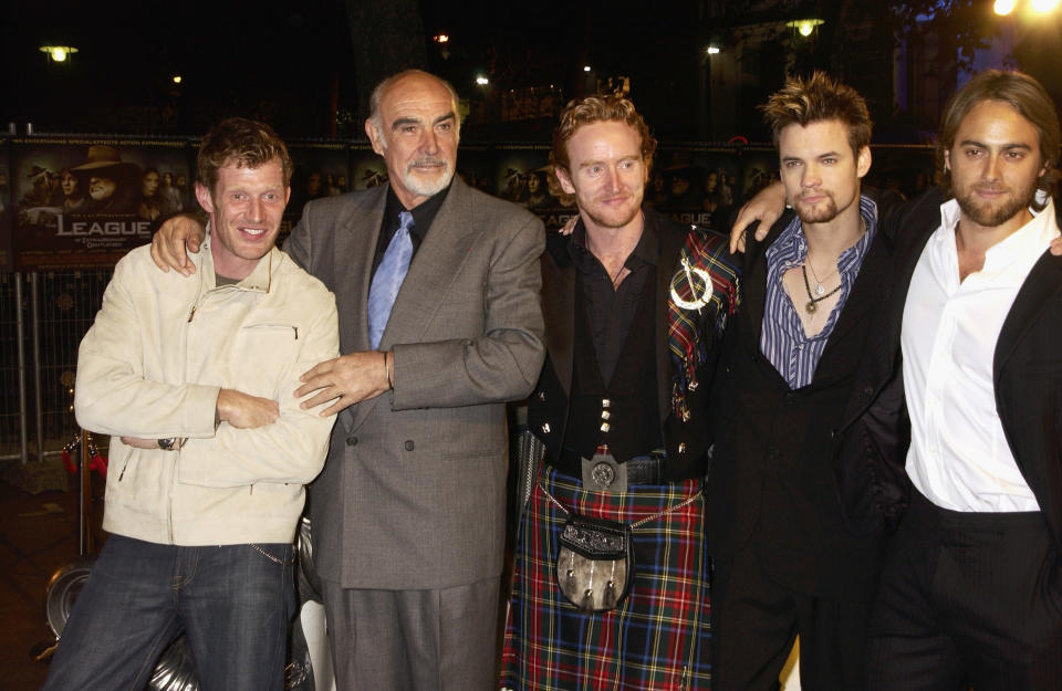 LONDON - SEPTEMBER 29:  (L-R) Jason Flemyng, Sean Connery, Tony Curran, Shane West and Stuart Townsend attend 