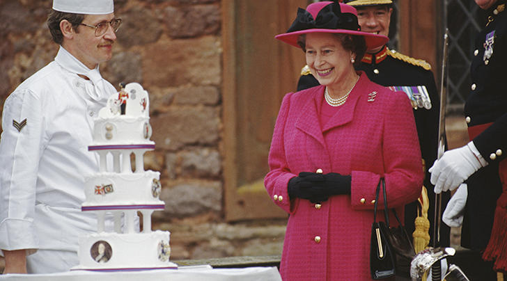 Former Royal Chef Reveals Queen Elizabeth's Fave Birthday Cake That's Been  In The Family For Years 