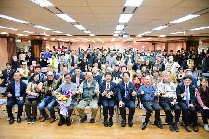 「解木 • 薪傳」木設系黃俊傑教授師生木創作聯展