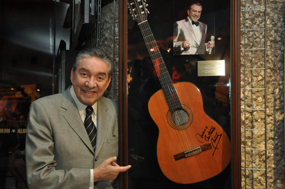 Marco Antonio Muñiz en el Auditorio Nacional de México en el 2010. (Photo by Elizabeth Fuentes/Jam Media/LatinContent via Getty Images)