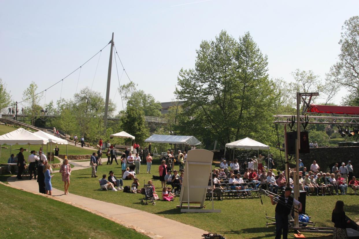 Opening ceremony of Artisphere in 2005