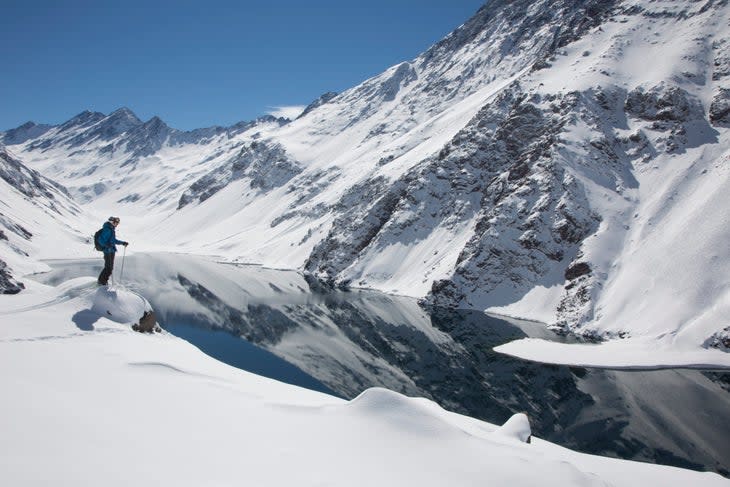 <span class="article__caption">Chris Davenport takes in the view that never gets old in Portillo.<br> photo:Adam Clark</span> (Photo: Adam Clark)