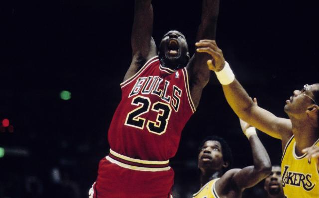 Chicago Bulls beat Los Angeles Lakers for NBA title in 1991