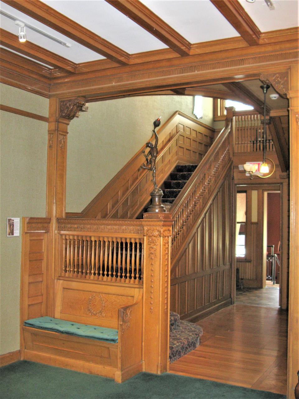 Inside the Vilas-Rahr Mansion in Manitowoc. All woodwork trim was golden oak, quarter-sawn, and the floor, of the same material, was bordered in a simple parquet design.