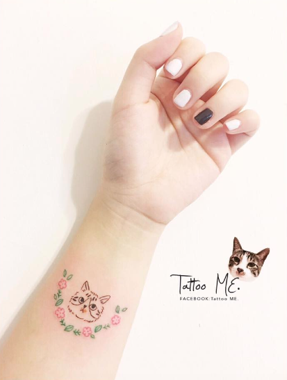 Auch in Taiwan sind Katzen-Tattoos der letzte Maunzer! Tattoo-Künstlerin Chloe Weng von Tattoo ME zauberte ihrer Kundin dieses hübsche Bildchen unter die Haut. Ein ewiger Liebesbeweis für die Mieze.