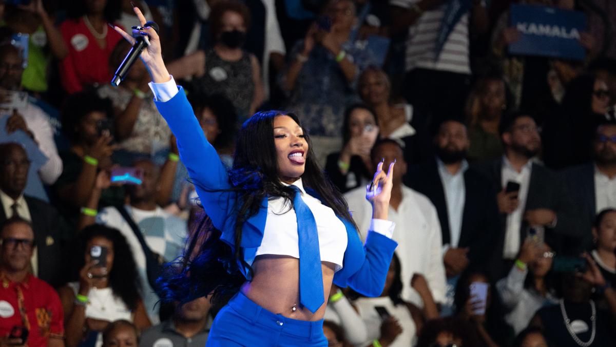 Megan Thee Stallion Rallies The Hotties For Kamala Harris In Atlanta