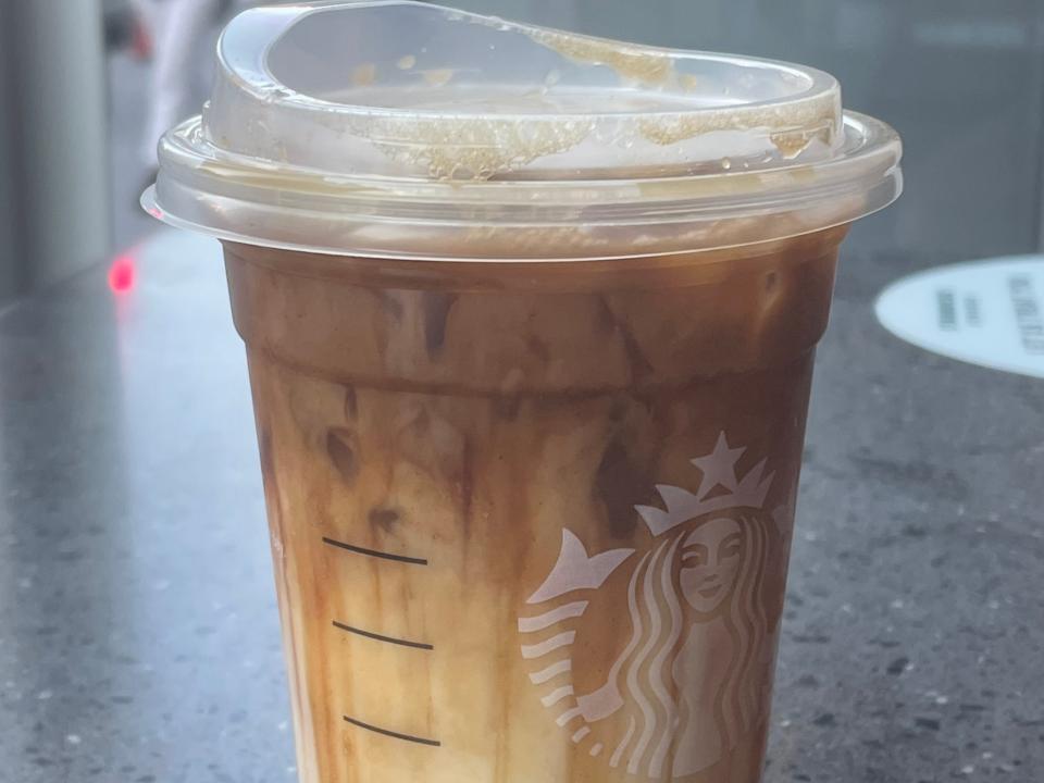 tall iced apple crisp macchiato from starbucks