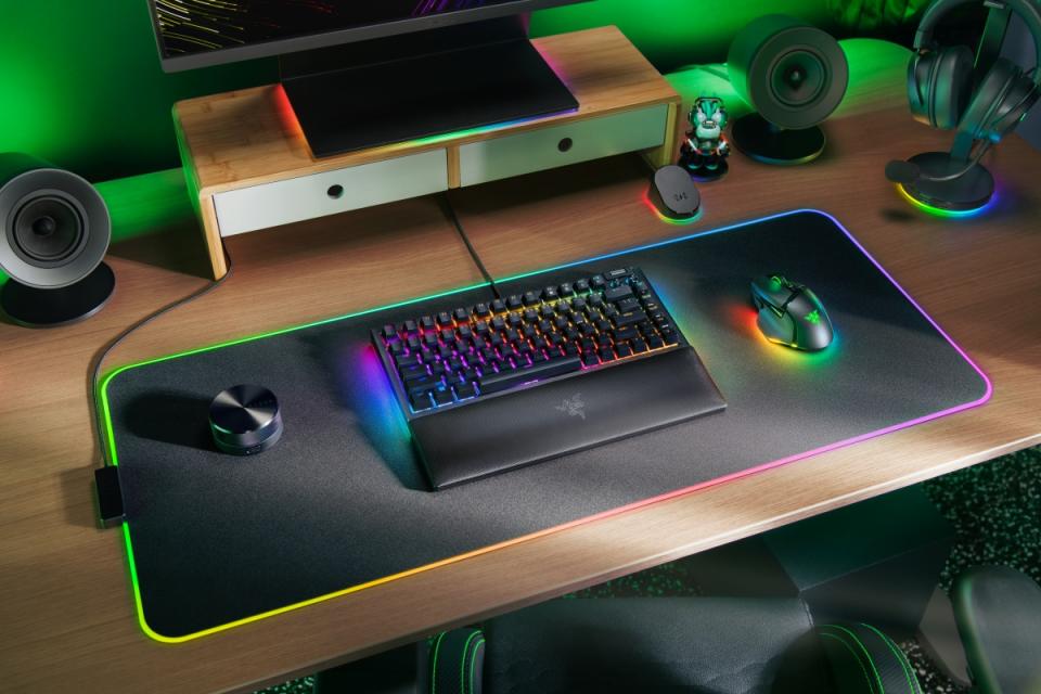 Razer推出採75%比例配置、可高度客製化的新款BlackWidow V4 75%機械式遊戲鍵盤