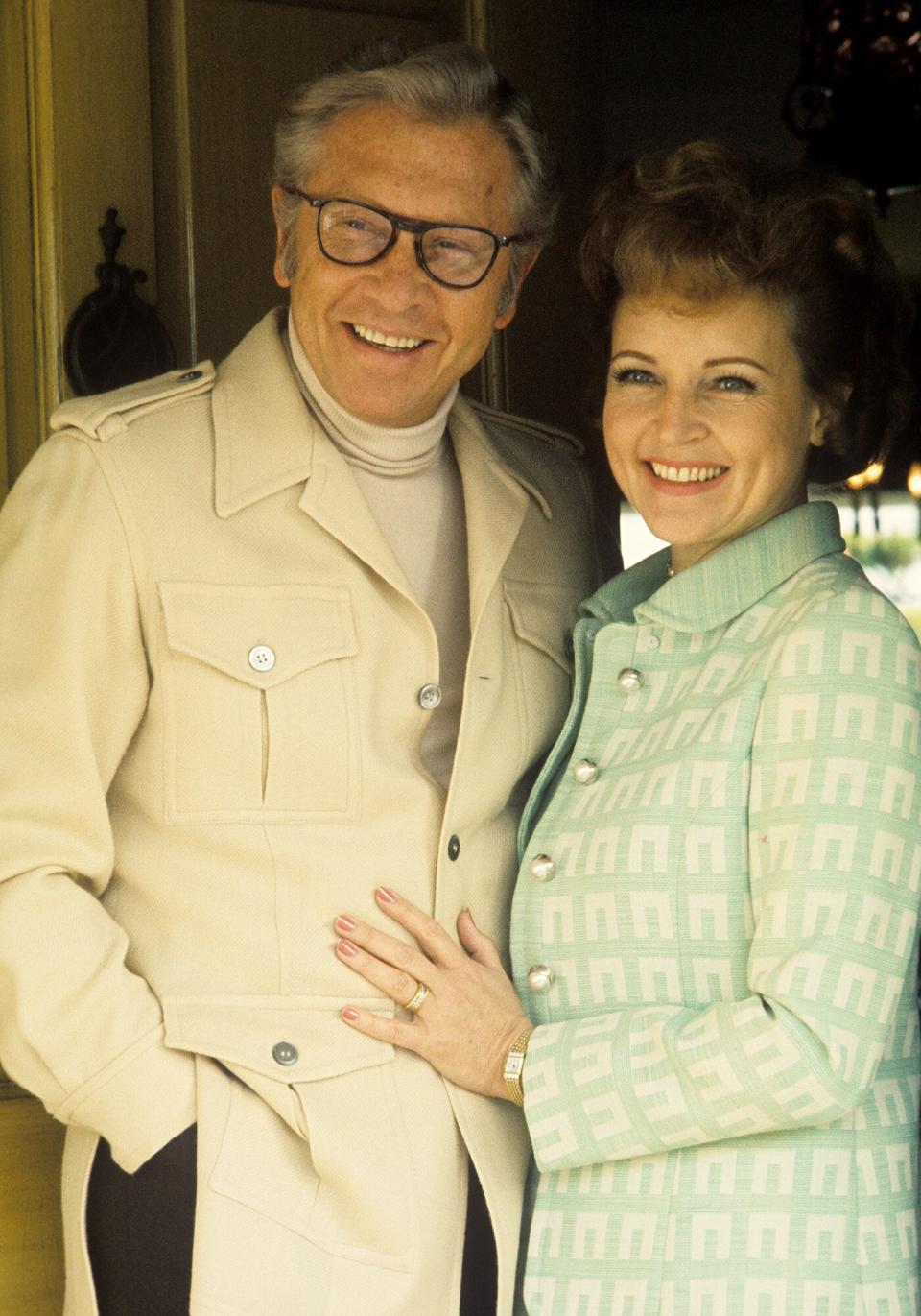 ALLEN LUDDEN;BETTY WHITE