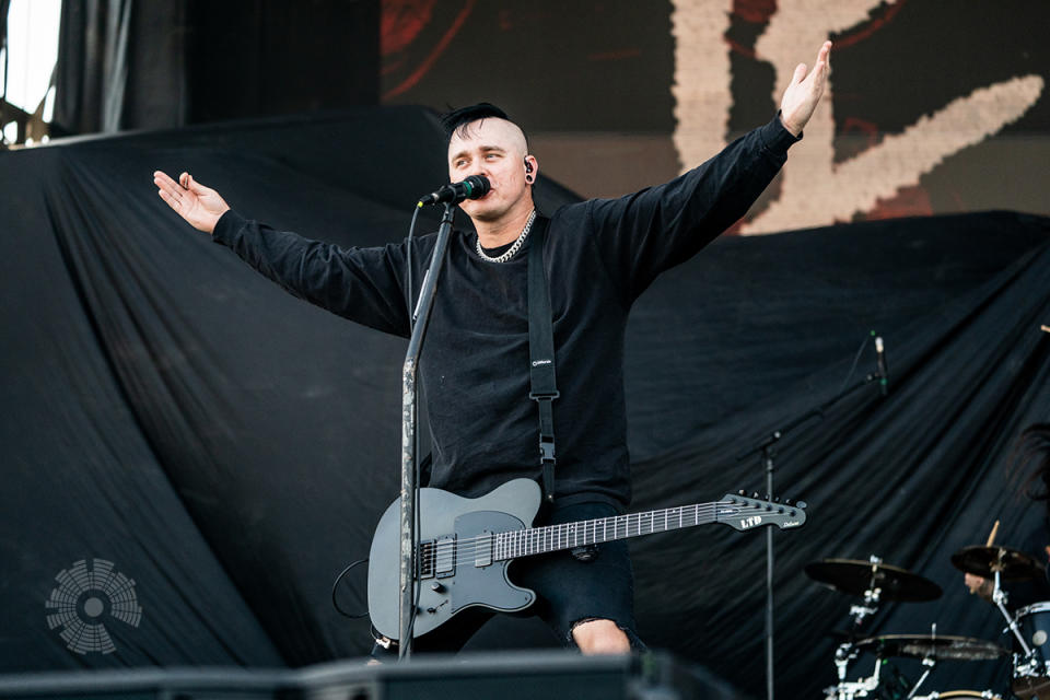 Tetrarch 04645 2022 Louder Than Life Festival Brings Rock and Metal to the Masses on a Grand Scale: Recap + Photos
