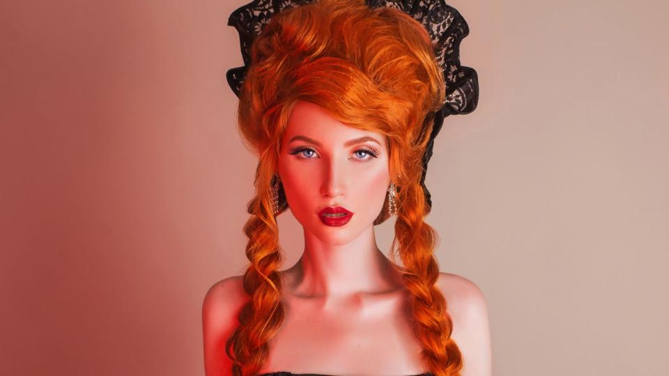 halloween hairstyles vampire queen