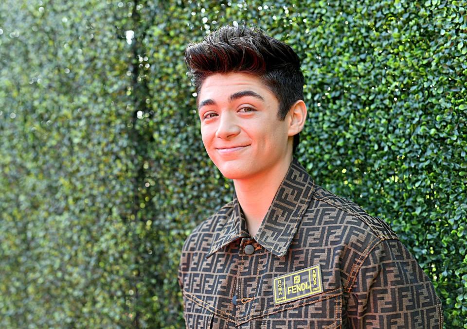 14) Asher Angel