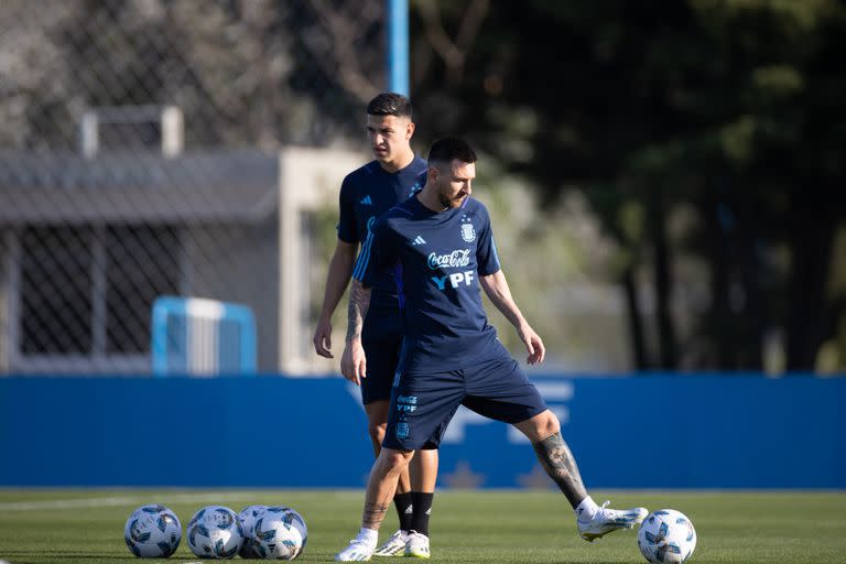 Lionel Messi volvería a sumar minutos con la selección ante Perú, pero resta saber si será titular o si otra vez ingresará desde el banco