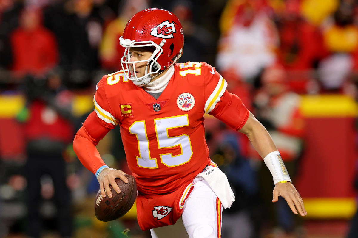 NFL MVP Odds Entering Week 12: Can Anyone Stop Mahomes?