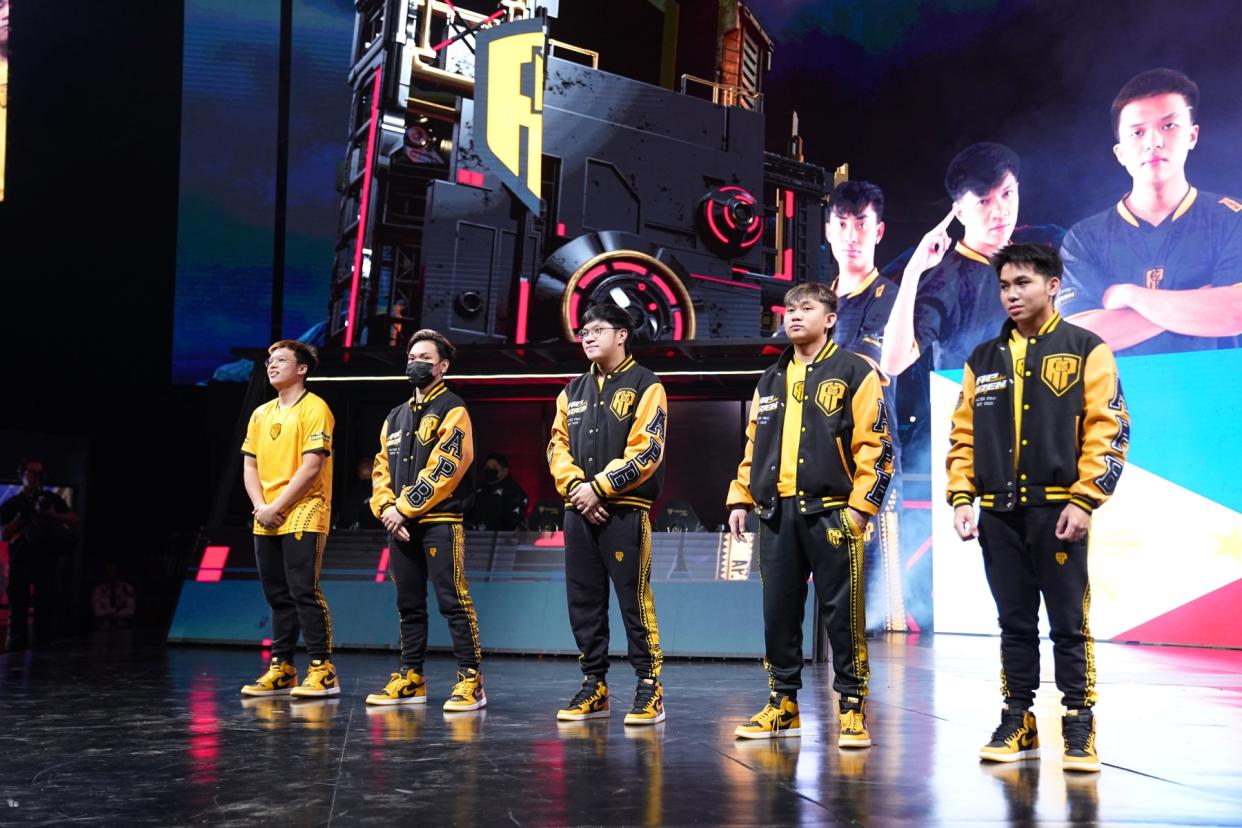 The Philippines' AP.Bren have been crowned as this year's Mobile Legends: Bang Bang world champions after they defeated Indonesia's ONIC Esports, 4-3, in the M5 World Championship Grand Finals. (Photo: MOONTON Games)