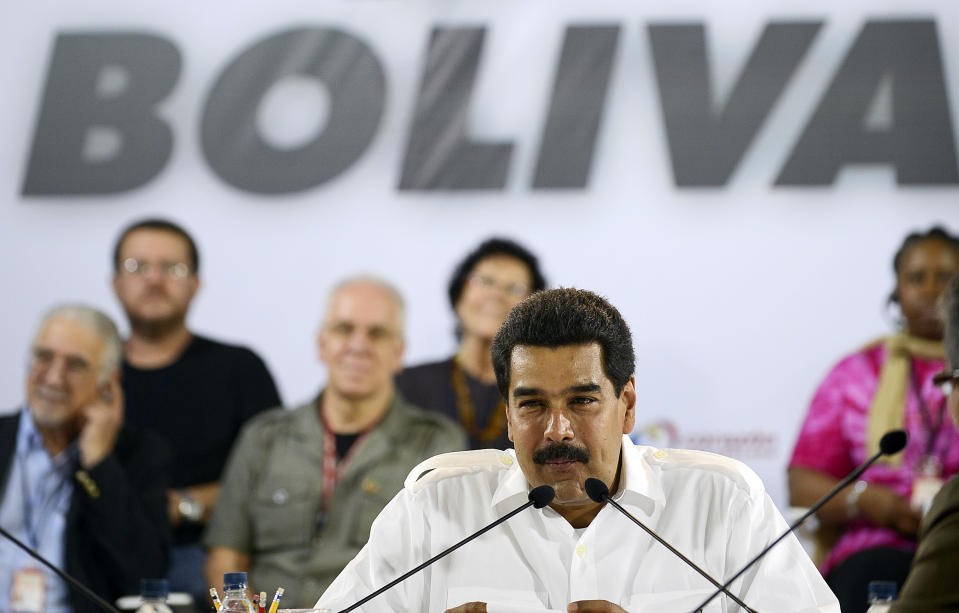 El presidente interino de Venezuela, Nicolás Maduro, en una reunión de intelectuales en Caracas el 25 de marzo de 2013