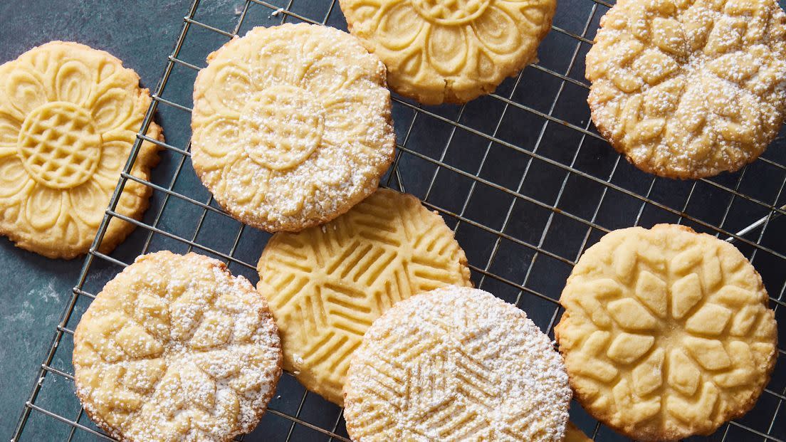 oven baked pizzelles