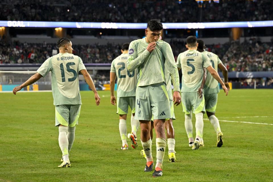 Mar 21, 2024; Arlington, Texas, USA; The Mexico team celebrates a goal scored by Mexico midfielder Edson Alvarez (4) against Panama during the first half at AT&T Stadium. Mandatory Credit: Jerome Miron-USA TODAY Sports