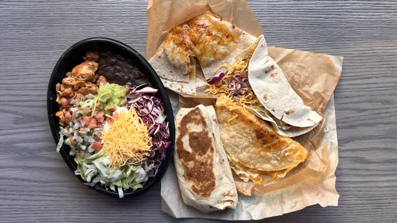 Taco Bell Cantina Chicken Menu items