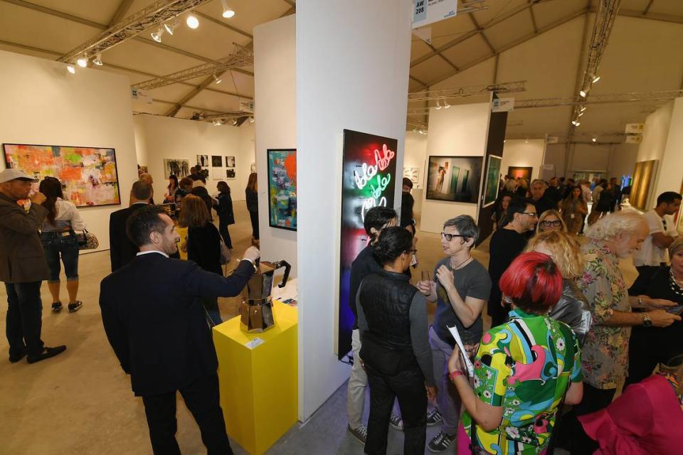 Crowds flocked to Art Miami in pre-COVID years. The fair was canceled in 2020. 