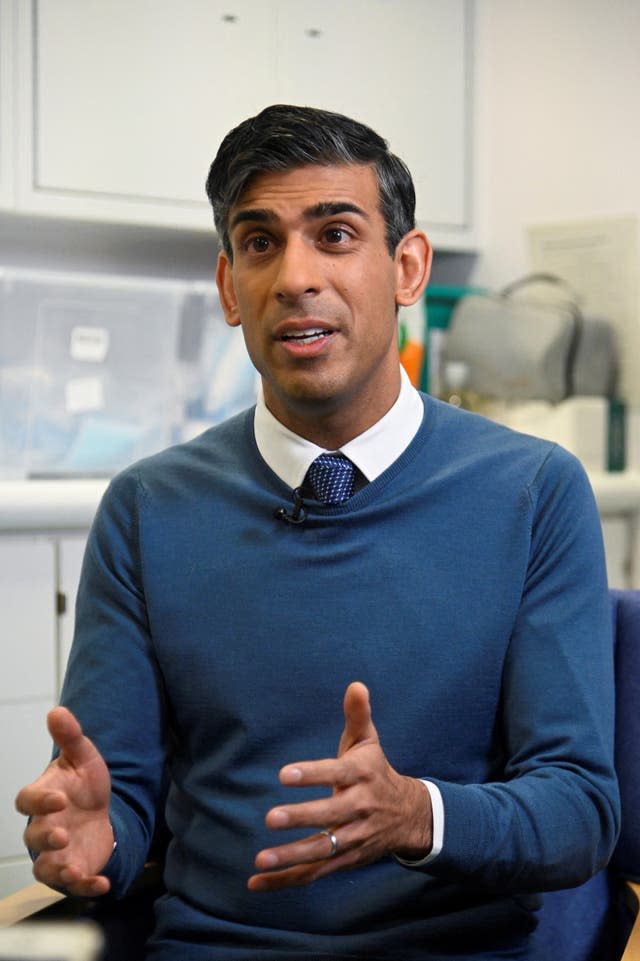 Rishi Sunak visits Berrywood Hospital