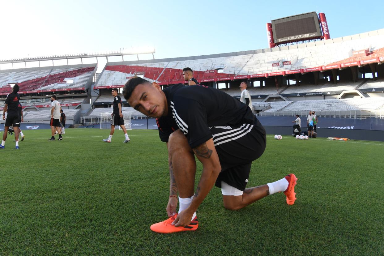 Matías Suárez, en un Monumental renovado, antes de un entrenamiento.