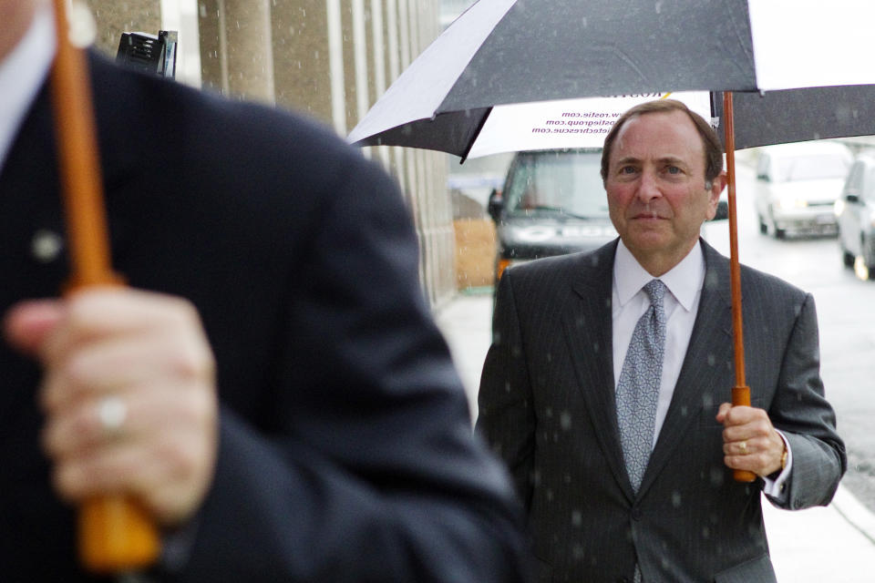 NHL Commissioner Gary Bettman leaves the NHL Players' Association's offices following collective bargaining talks, Tuesday, Aug. 14, 2012, in Toronto. (AP Photo/The Canadian Press, Chris Young)