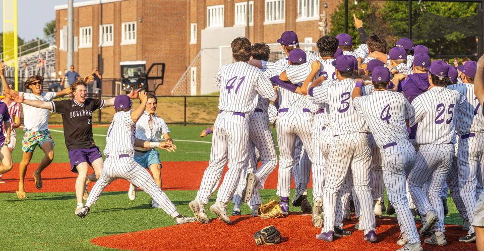 Rumson-Fair Haven celebrates its win over Spotswood in the NJSIAA Central Group 2 championship game.