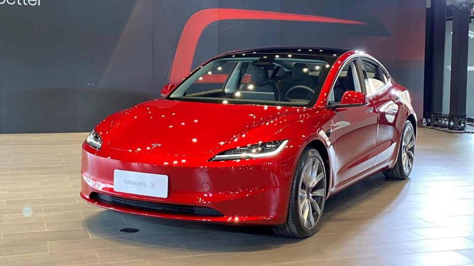 2024 Tesla煥新版計有後驅版和Long Range四驅版兩個等級。(攝影：島耕作)