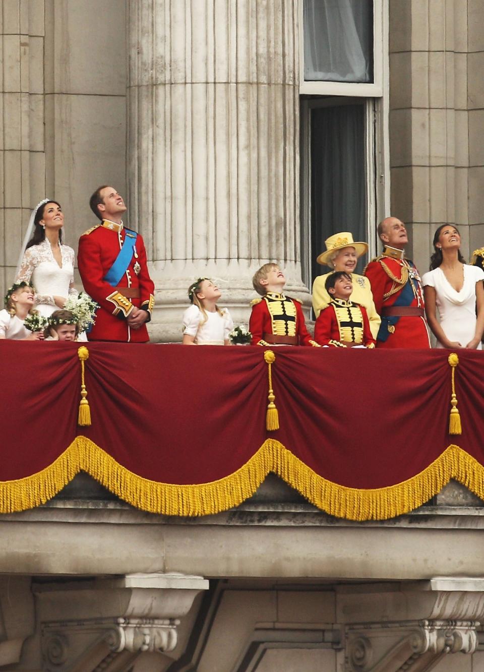 Pippa joins Kate on the Buckingham Palace balcony