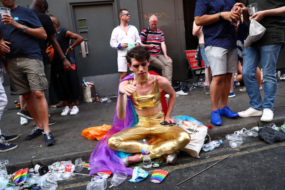 <p>A man sits on the pavement in Soho following the annual Pride in London Parade, in London, Britain, July 8, 2017. (Photo: Neil Hall/Reuters) </p>