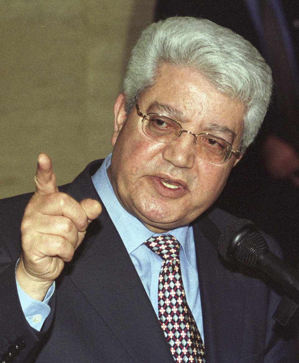 FILE - Israeli Foreign Minister David Levy briefs the press after his meeting with U.N. Secretary General Kofi Annan at the U.N. headquarters, April 4, 2000, in Geneva, Switzerland. Levy, an Israeli politician born in Morocco who fought tirelessly against deep-seated racism against Jews from North Africa and went on to serve as foreign minister and hold other senior governmental posts, died Sunday, June 2, 2024. He was 86. (AP Photo/Donald Stampfli, File)