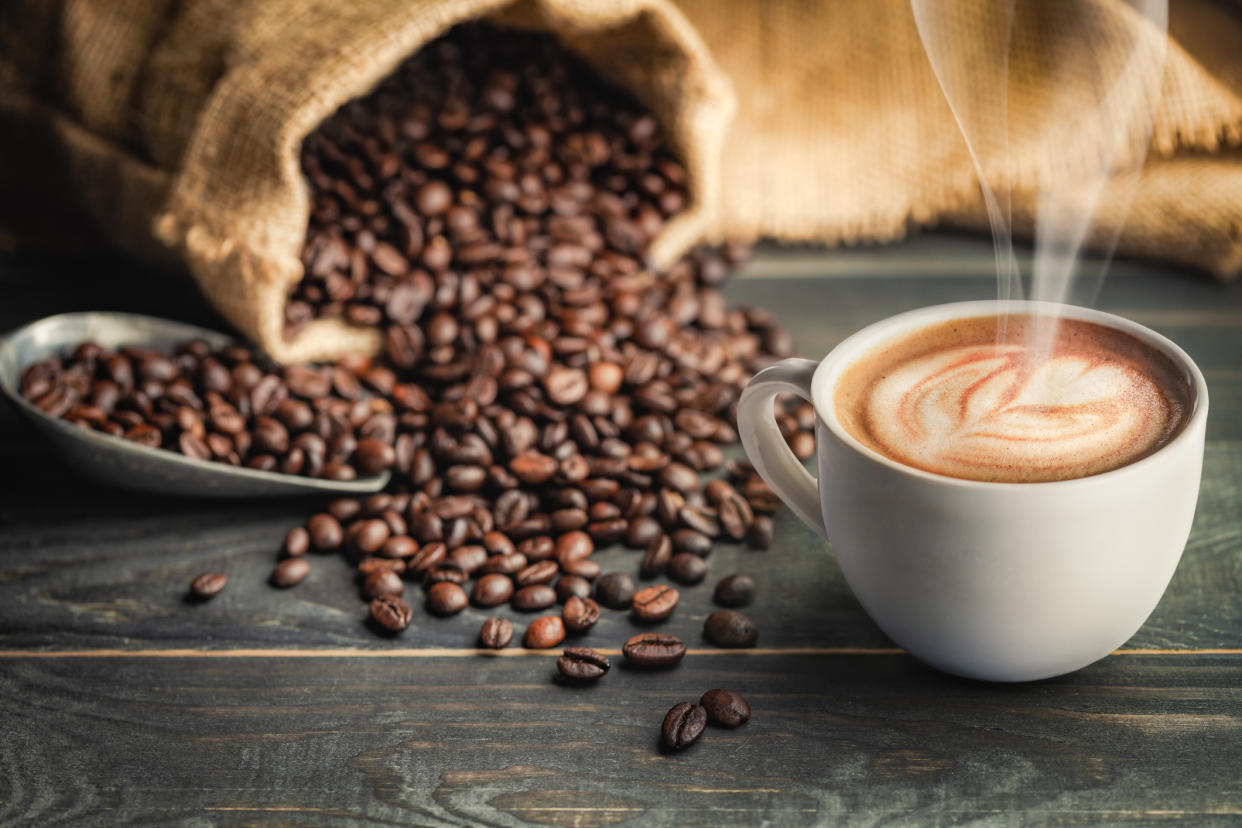 Dunkle Röstungen eignen sich bestens für Espresso, Cappuccino oder Latte Macchiato. (Bild: Getty Images)