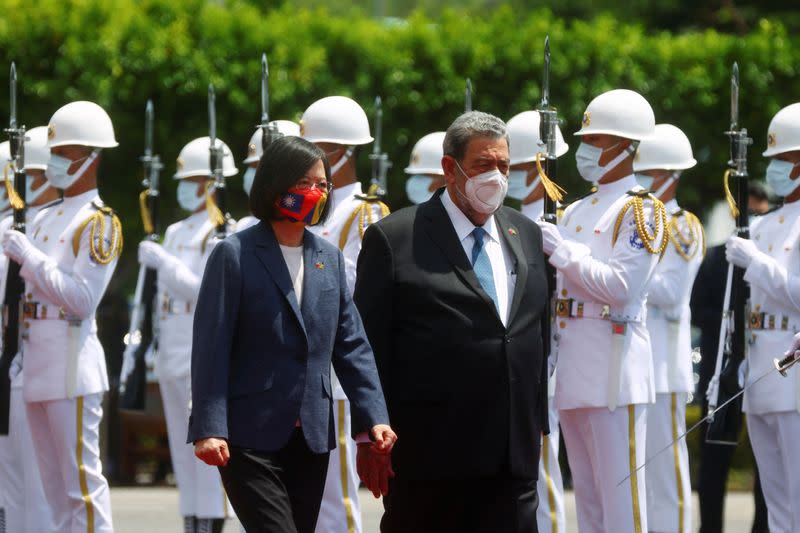 Taiwan President Tsai and Saint Vincent and the Grenadines Prime Minister Gonsalves in Taipei