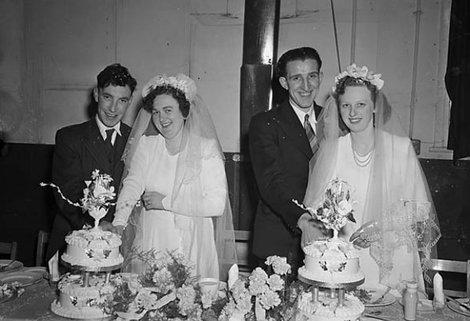 Vintage Wedding Cake: 1951