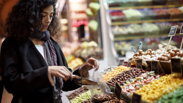 woman shopping at food market