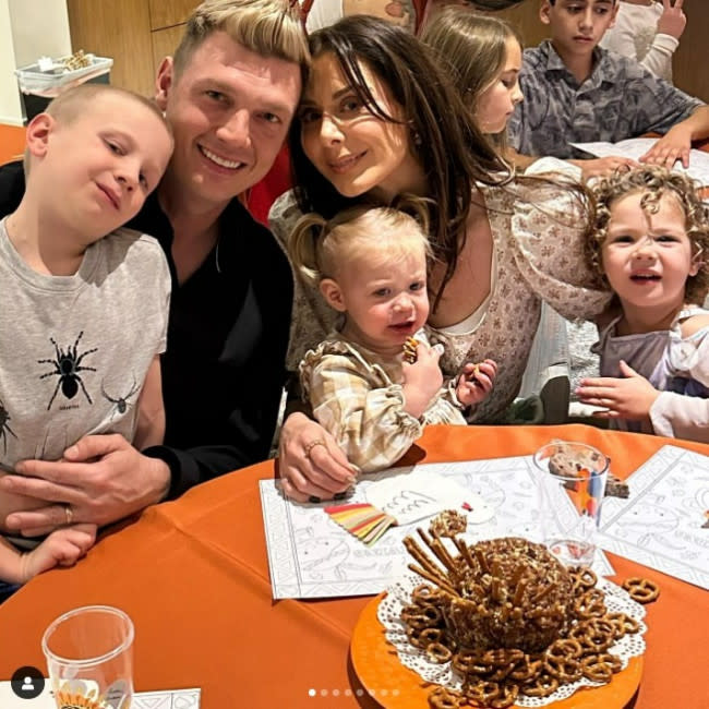 Nick Carter agradecido de estar con su familia credit:Bang Showbiz