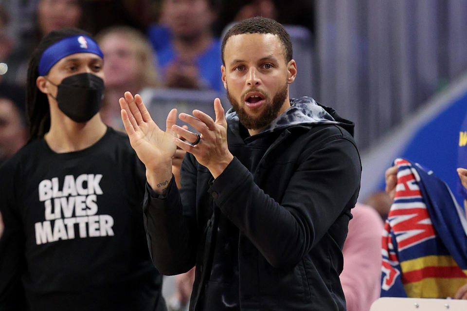 勇士浪花一哥Stephen Curry季後賽回歸與否是金州勇士贏球關鍵。（Photo by Ezra Shaw/Getty Images）